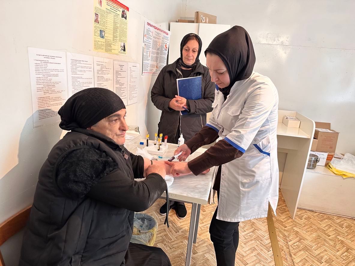 В Рутульском районе продолжают заботиться о здоровье пожилых граждан